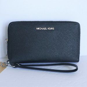 Michael Kors Jet Set Travel MD ZA Phone Holder Wristlet Black/Silver
